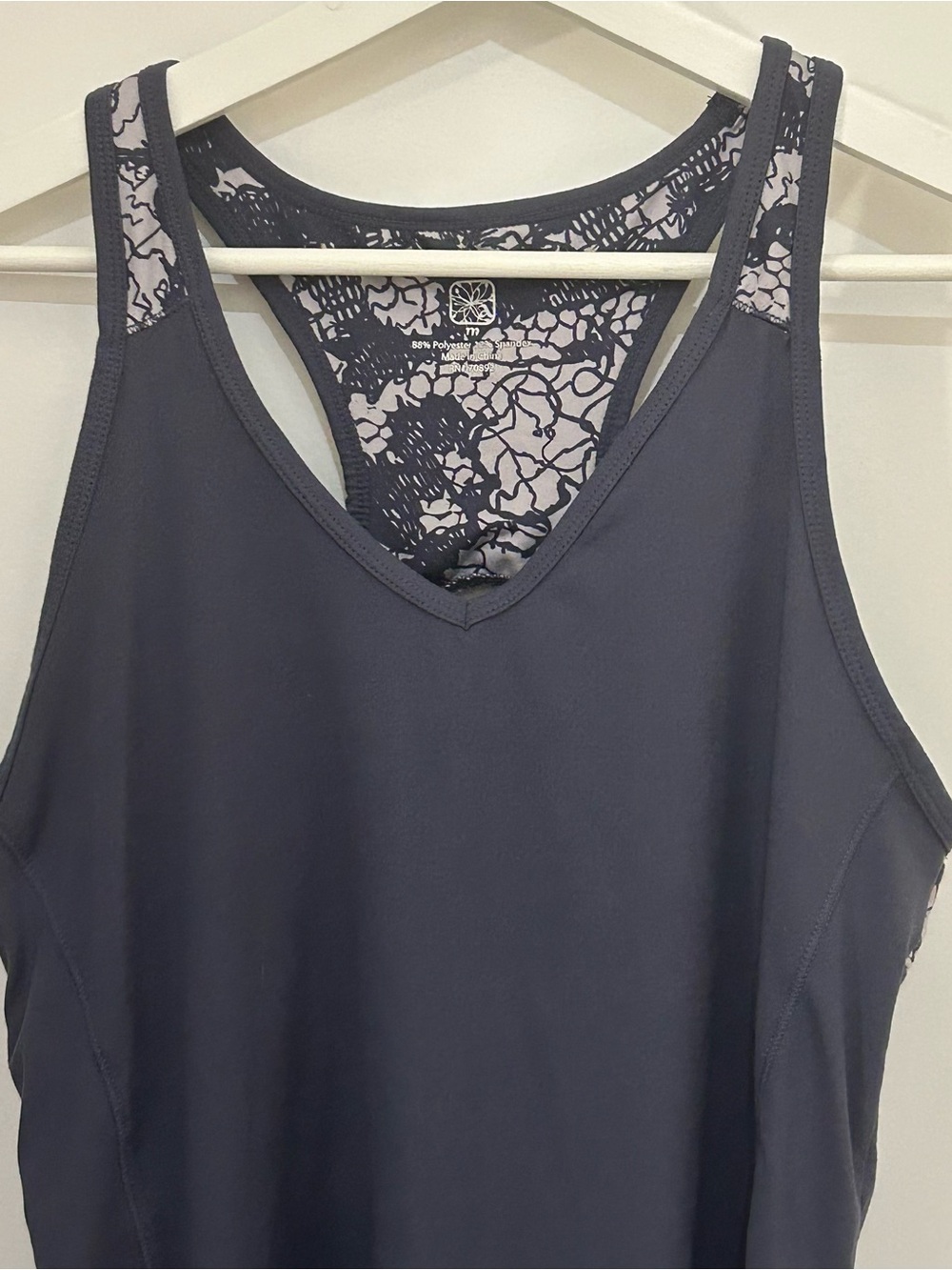 Athleta Fit Team Women’s Tank Top Fitness Workout Gym Size Medium